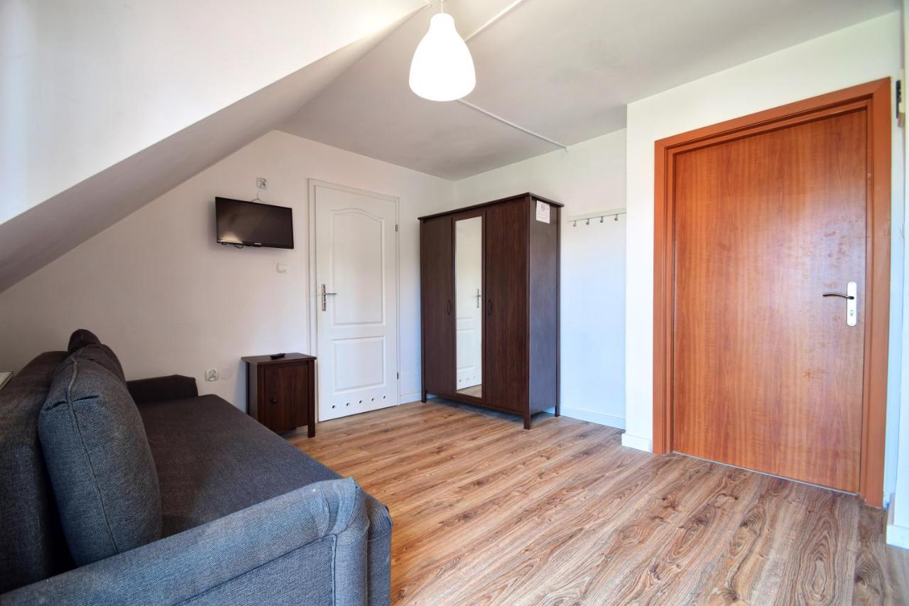 Ow Alfa Hotell Rewal Exteriör bild