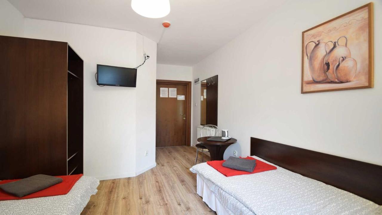 Ow Alfa Hotell Rewal Exteriör bild